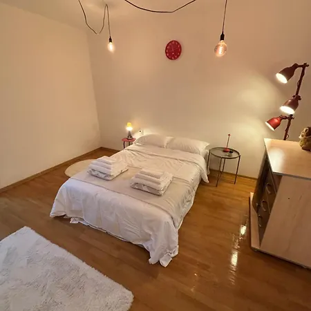 شقة Cozy In Drumul Taberei بوخارست